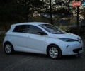 Белый Рено Зое, объемом двигателя 0 л и пробегом 217 тыс. км за 5799 $, фото 18 на Automoto.ua