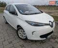 Белый Рено Зое, объемом двигателя 0 л и пробегом 154 тыс. км за 5700 $, фото 16 на Automoto.ua