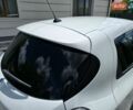 Белый Рено Зое, объемом двигателя 0 л и пробегом 166 тыс. км за 5999 $, фото 52 на Automoto.ua