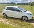 Белый Рено Зое, объемом двигателя 0 л и пробегом 136 тыс. км за 6500 $, фото 1 на Automoto.ua