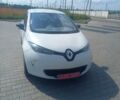 Белый Рено Зое, объемом двигателя 0 л и пробегом 150 тыс. км за 5600 $, фото 9 на Automoto.ua