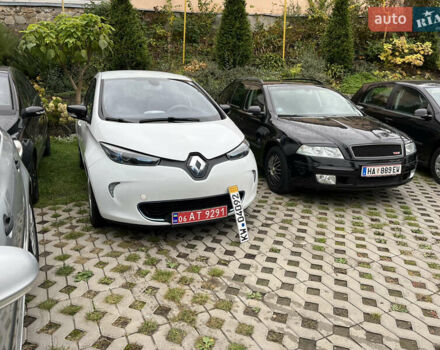 Рено Зое 2013 в Житомире на Automoto.ua Белый Рено Зое, объемом двигателя 0 л и пробегом 130 тыс. км за 6300 $, фото 6 на Automoto.ua