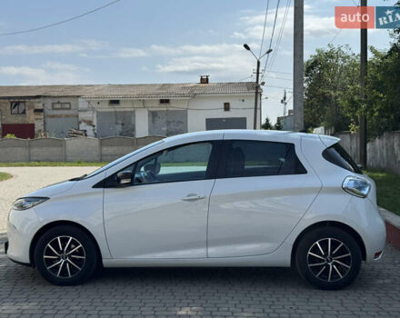 Белый Рено Зое, объемом двигателя 0 л и пробегом 155 тыс. км за 6300 $, фото 2 на Automoto.ua