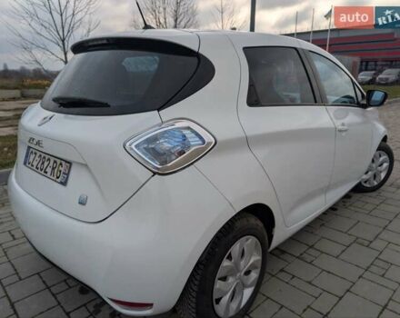 Белый Рено Зое, объемом двигателя 0 л и пробегом 154 тыс. км за 5700 $, фото 6 на Automoto.ua