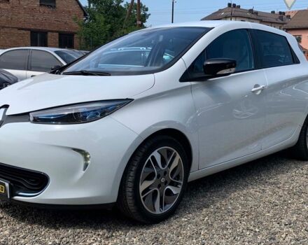 Белый Рено Зое, объемом двигателя 24 л и пробегом 81 тыс. км за 7950 $, фото 2 на Automoto.ua