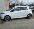 Белый Рено Зое, объемом двигателя 0 л и пробегом 90 тыс. км за 6400 $, фото 1 на Automoto.ua
