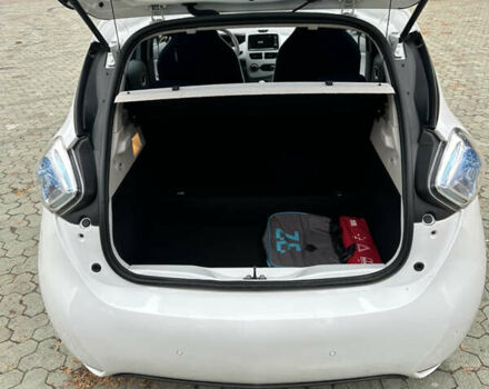 Білий Рено Зое, об'ємом двигуна 0 л та пробігом 72 тис. км за 5999 $, фото 20 на Automoto.ua