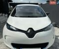 Белый Рено Зое, объемом двигателя 0 л и пробегом 179 тыс. км за 5800 $, фото 1 на Automoto.ua