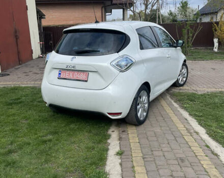 Белый Рено Зое, объемом двигателя 0 л и пробегом 106 тыс. км за 5499 $, фото 6 на Automoto.ua
