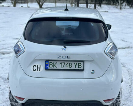 Білий Рено Зое, об'ємом двигуна 0 л та пробігом 73 тис. км за 5800 $, фото 5 на Automoto.ua