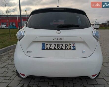 Белый Рено Зое, объемом двигателя 0 л и пробегом 154 тыс. км за 5700 $, фото 9 на Automoto.ua