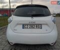Белый Рено Зое, объемом двигателя 0 л и пробегом 154 тыс. км за 5700 $, фото 9 на Automoto.ua