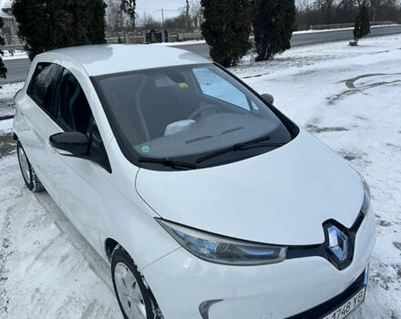 Білий Рено Зое, об'ємом двигуна 0 л та пробігом 73 тис. км за 5799 $, фото 15 на Automoto.ua