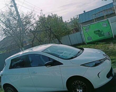 Белый Рено Зое, объемом двигателя 0 л и пробегом 128 тыс. км за 6000 $, фото 3 на Automoto.ua