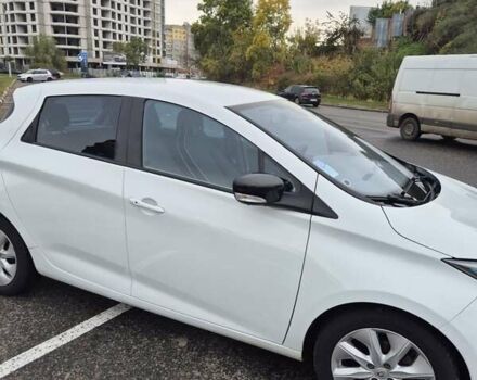 Белый Рено Зое, объемом двигателя 0 л и пробегом 138 тыс. км за 6700 $, фото 15 на Automoto.ua