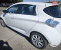 Белый Рено Зое, объемом двигателя 0 л и пробегом 88 тыс. км за 5899 $, фото 6 на Automoto.ua