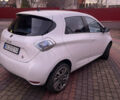 Белый Рено Зое, объемом двигателя 0 л и пробегом 155 тыс. км за 6800 $, фото 4 на Automoto.ua