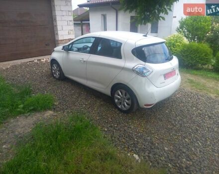 Белый Рено Зое, объемом двигателя 0 л и пробегом 150 тыс. км за 5800 $, фото 7 на Automoto.ua