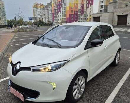 Белый Рено Зое, объемом двигателя 0 л и пробегом 135 тыс. км за 6499 $, фото 6 на Automoto.ua