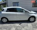 Белый Рено Зое, объемом двигателя 0 л и пробегом 166 тыс. км за 5999 $, фото 7 на Automoto.ua