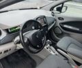 Белый Рено Зое, объемом двигателя 0 л и пробегом 100 тыс. км за 6500 $, фото 12 на Automoto.ua