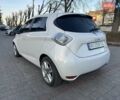 Белый Рено Зое, объемом двигателя 0 л и пробегом 120 тыс. км за 5999 $, фото 18 на Automoto.ua