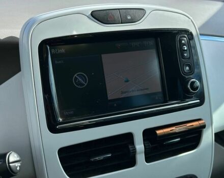 Білий Рено Зое, об'ємом двигуна 0 л та пробігом 201 тис. км за 6400 $, фото 10 на Automoto.ua