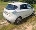 Белый Рено Зое, объемом двигателя 0 л и пробегом 136 тыс. км за 6500 $, фото 3 на Automoto.ua