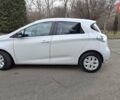 Белый Рено Зое, объемом двигателя 0 л и пробегом 100 тыс. км за 7500 $, фото 5 на Automoto.ua