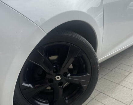Білий Рено Зое, об'ємом двигуна 0 л та пробігом 74 тис. км за 6400 $, фото 13 на Automoto.ua
