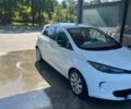Белый Рено Зое, объемом двигателя 0 л и пробегом 88 тыс. км за 4999 $, фото 2 на Automoto.ua