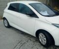 Белый Рено Зое, объемом двигателя 0 л и пробегом 137 тыс. км за 6000 $, фото 4 на Automoto.ua