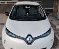 Белый Рено Зое, объемом двигателя 0 л и пробегом 95 тыс. км за 6690 $, фото 1 на Automoto.ua