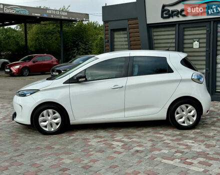 Білий Рено Зое, об'ємом двигуна 0 л та пробігом 110 тис. км за 6200 $, фото 4 на Automoto.ua