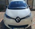 Белый Рено Зое, объемом двигателя 0 л и пробегом 121 тыс. км за 6500 $, фото 1 на Automoto.ua