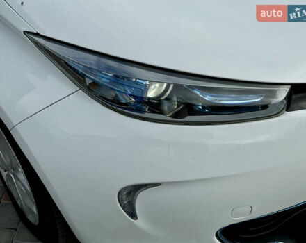 Білий Рено Зое, об'ємом двигуна 0 л та пробігом 110 тис. км за 6200 $, фото 11 на Automoto.ua