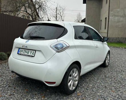 Белый Рено Зое, объемом двигателя 0 л и пробегом 90 тыс. км за 6600 $, фото 3 на Automoto.ua