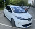 Белый Рено Зое, объемом двигателя 0 л и пробегом 125 тыс. км за 6700 $, фото 1 на Automoto.ua
