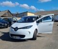 Белый Рено Зое, объемом двигателя 0 л и пробегом 87 тыс. км за 7499 $, фото 3 на Automoto.ua