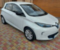 Белый Рено Зое, объемом двигателя 0 л и пробегом 96 тыс. км за 6600 $, фото 2 на Automoto.ua