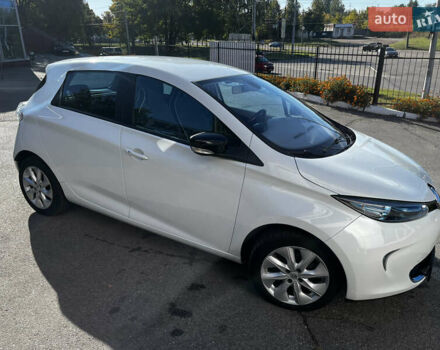 Белый Рено Зое, объемом двигателя 0 л и пробегом 123 тыс. км за 6850 $, фото 10 на Automoto.ua