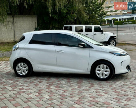 Білий Рено Зое, об'ємом двигуна 0 л та пробігом 110 тис. км за 6200 $, фото 7 на Automoto.ua