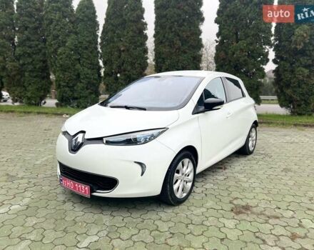 Белый Рено Зое, объемом двигателя 0 л и пробегом 103 тыс. км за 6799 $, фото 1 на Automoto.ua