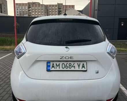 Белый Рено Зое, объемом двигателя 0 л и пробегом 153 тыс. км за 5400 $, фото 13 на Automoto.ua