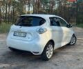 Белый Рено Зое, объемом двигателя 0 л и пробегом 93 тыс. км за 6500 $, фото 5 на Automoto.ua