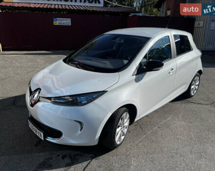 Белый Рено Зое, объемом двигателя 0 л и пробегом 123 тыс. км за 6850 $, фото 11 на Automoto.ua