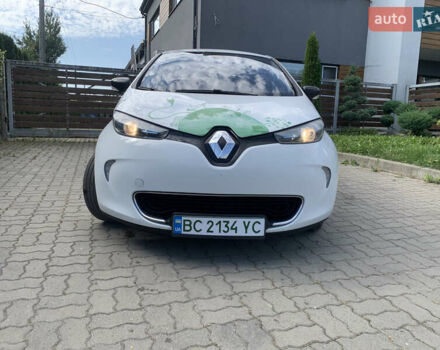 Рено Зое 2014 в Стрые на Automoto.ua Белый Рено Зое, объемом двигателя 0 л и пробегом 235 тыс. км за 7500 $, фото 4 на Automoto.ua