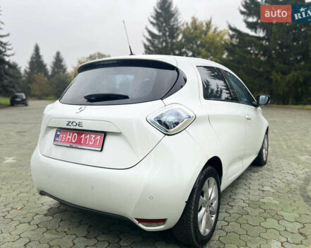 Белый Рено Зое, объемом двигателя 0 л и пробегом 103 тыс. км за 6799 $, фото 21 на Automoto.ua