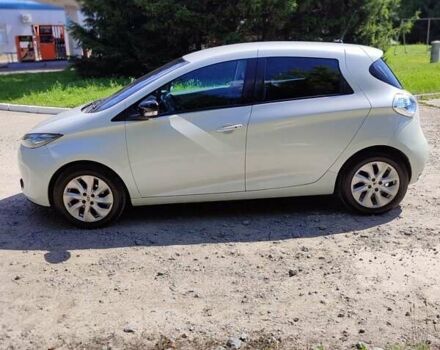 Белый Рено Зое, объемом двигателя 0 л и пробегом 89 тыс. км за 6500 $, фото 10 на Automoto.ua