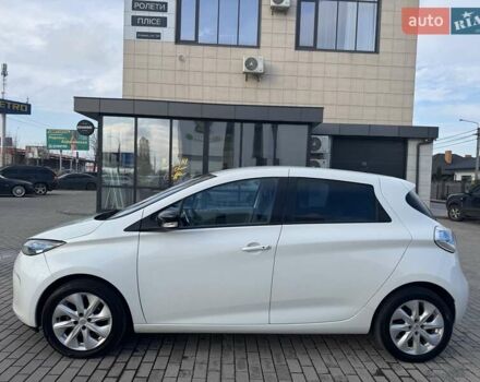 Белый Рено Зое, объемом двигателя 0 л и пробегом 167 тыс. км за 6599 $, фото 5 на Automoto.ua